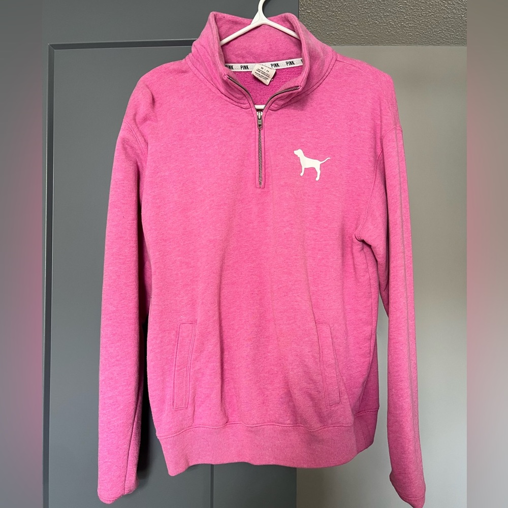 VS PINK SWEATER IN SIZE XS